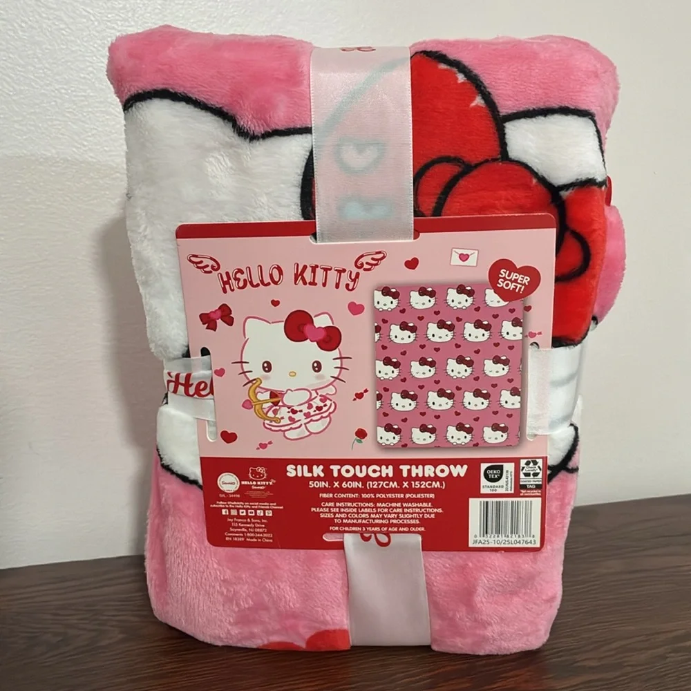 NWT- Sanrio- Hello Kitty- Pink Velvety Smooth- Silk Touch Throw Blanket 50x60